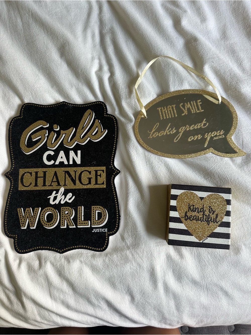 Justice Black and Gold Girls Wall Plaque Set